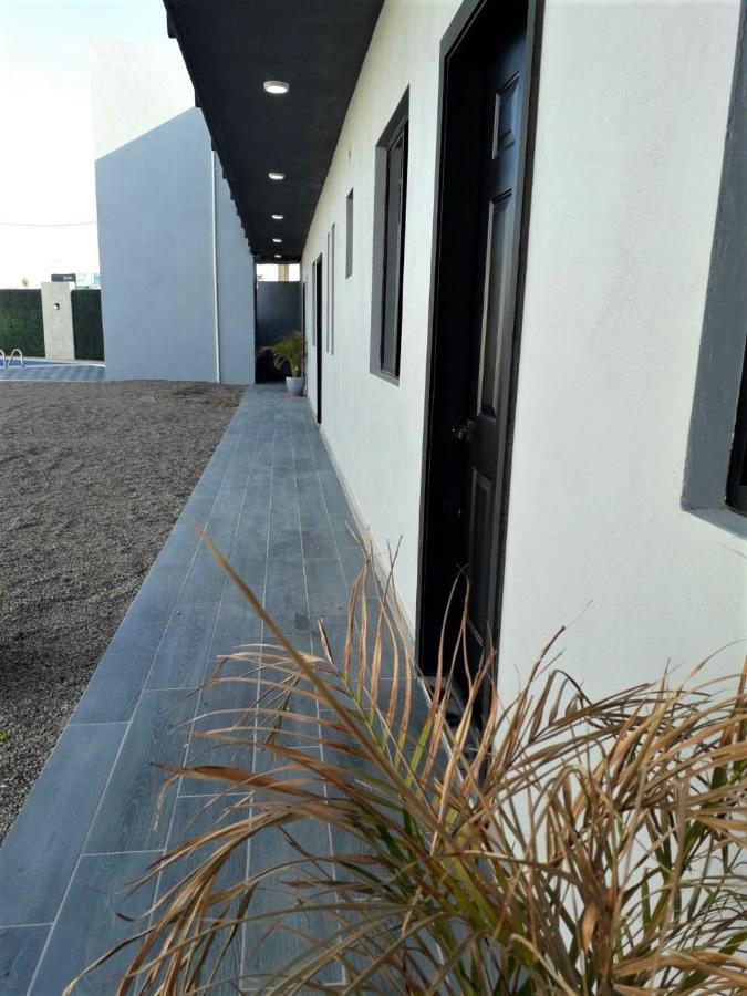 Santa Fe Apartamentos Rocky Point Exterior photo